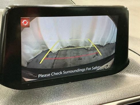 Used 2018 MAZDA MAZDA3 Touring image 24