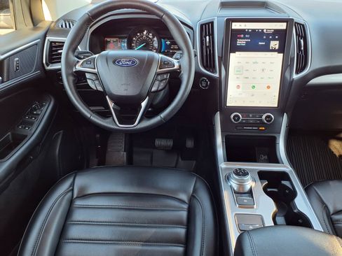 Used 2024 Ford Edge SEL w/ Convenience Package AWD/4WD image 6