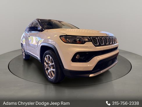Used 2025 Jeep Compass Limited AWD/4WD image 1
