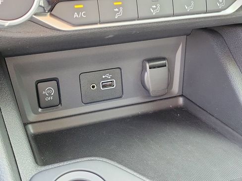 Used 2025 Nissan Sentra S FWD image 22