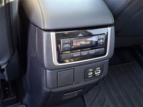 Certified 2025 Subaru Ascent Onyx Edition image 12