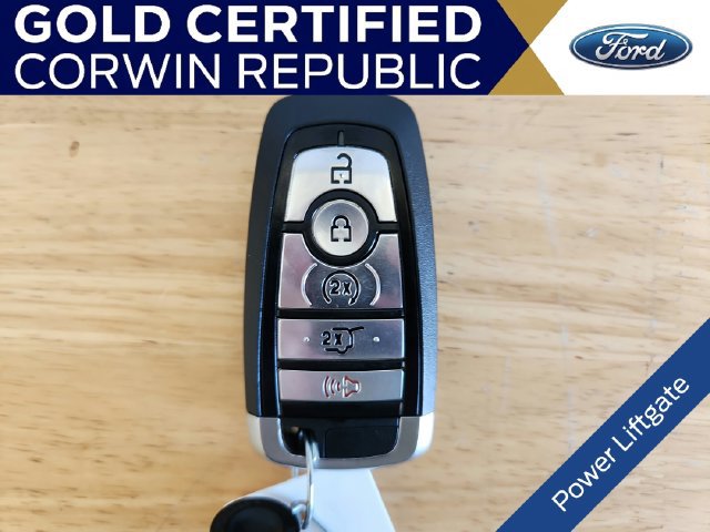 Used 2022 Ford Explorer XLT w/ Equipment Group 202A AWD/4WD image 11