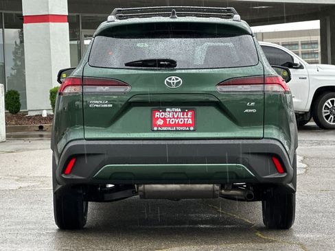 New 2026 Toyota Corolla Cross LE AWD/4WD image 7