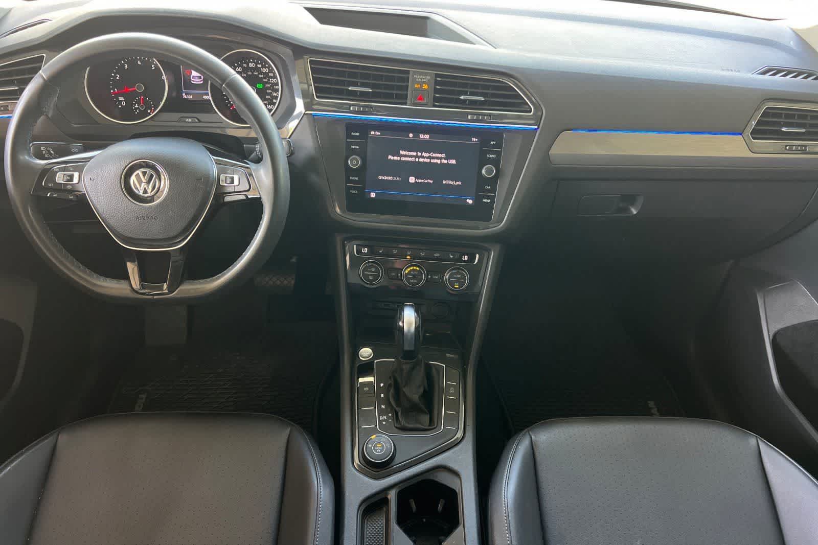 Used 2020 Volkswagen Tiguan SE AWD/4WD image 4