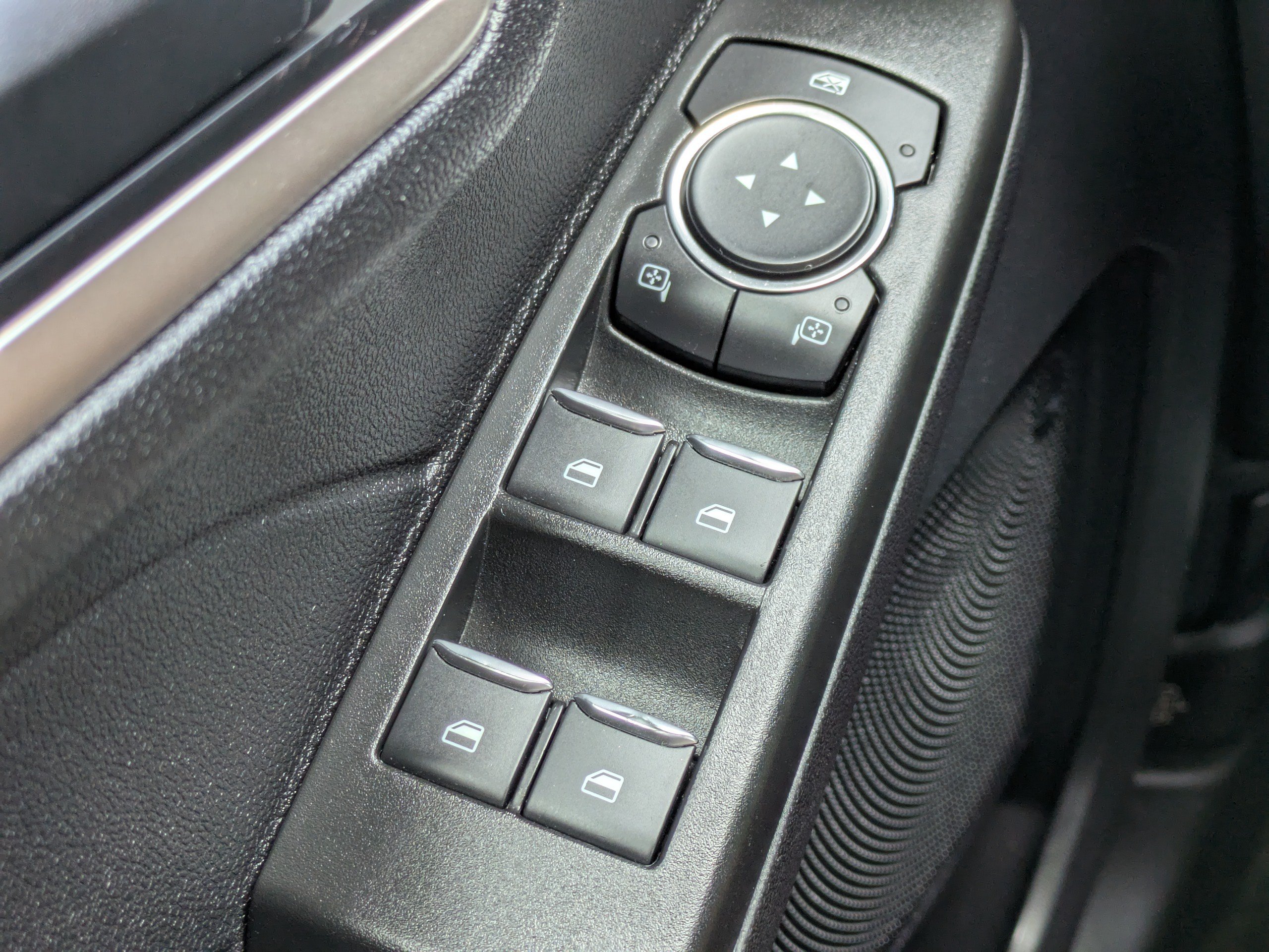 Used 2022 Ford Escape SE w/ SE Sport Appearance Package FWD image 19