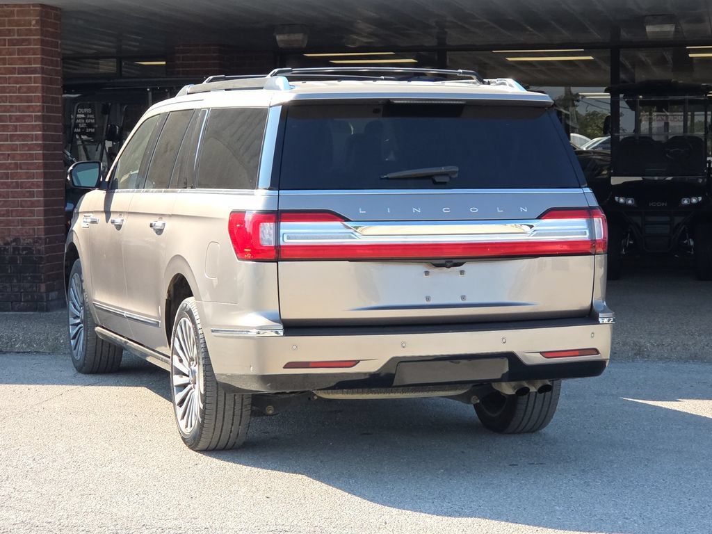 Used 2019 Lincoln Navigator L Reserve w/ Cargo Package AWD/4WD image 6