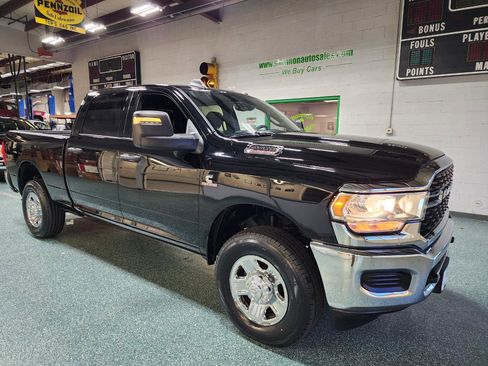 Used 2024 RAM 3500 Tradesman w/ Towing Technology Group AWD/4WD image 4