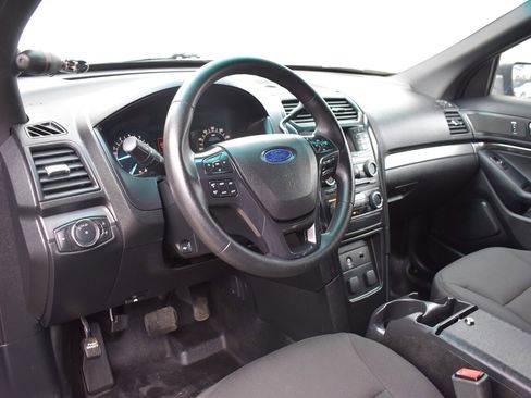 Used 2016 Ford Explorer 4WD Police Interceptor image 3