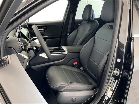 New 2026 Mercedes-Benz GLC 300 4MATIC image 9