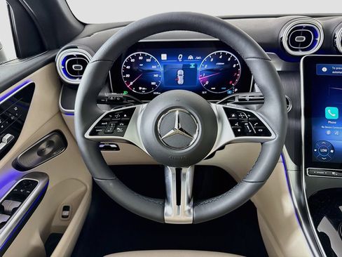 New 2026 Mercedes-Benz GLC 300 4MATIC image 11
