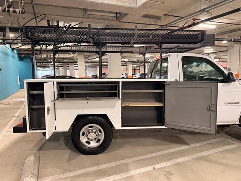 Used 2003 Chevrolet Silverado 2500 W/T RWD image 13