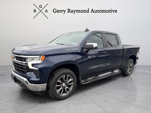 Used 2022 Chevrolet Silverado 1500 LT image 3