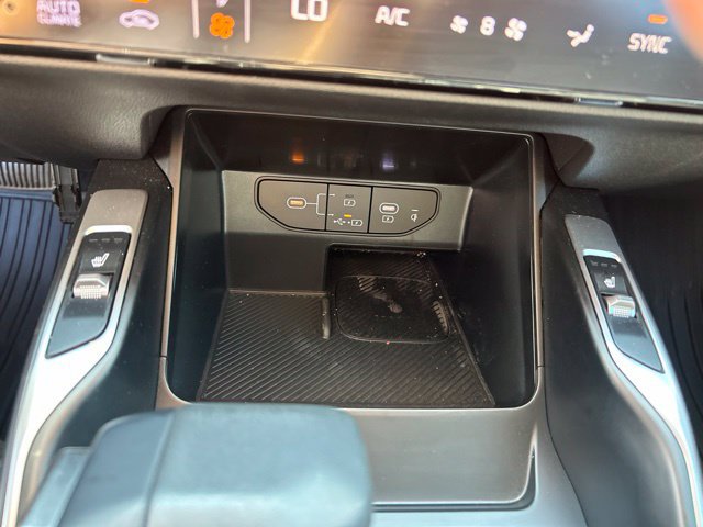 Used 2025 Kia Sorento S w/ Panoramic Sunroof Package FWD image 26
