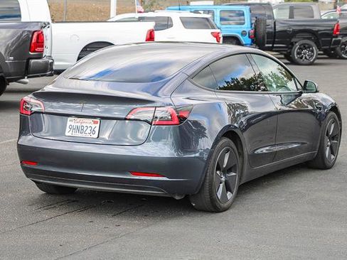 Used 2023 Tesla Model 3 Standard Range image 4