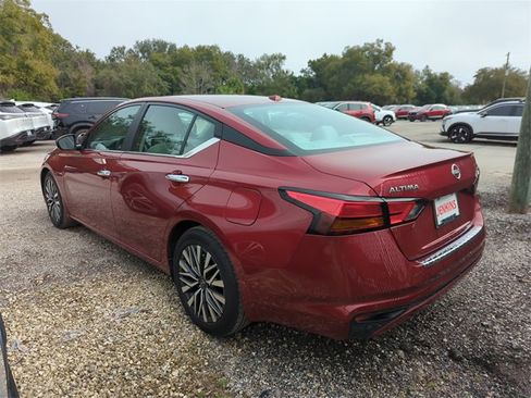 Certified 2023 Nissan Altima 2.5 SV image 3
