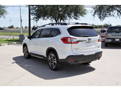 Used 2025 Subaru Ascent Limited AWD/4WD image 4