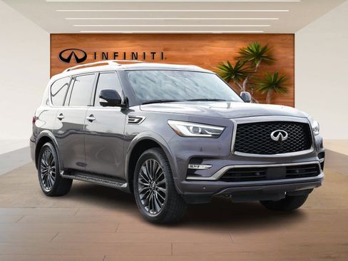 Certified 2024 INFINITI QX80 Premium Select w/ Cargo Package image 3
