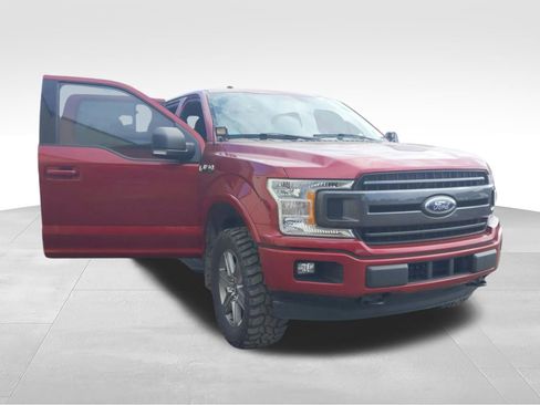 Used 2018 Ford F150 XLT w/ Equipment Group 302A Luxury AWD/4WD image 8