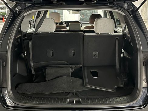 Used 2021 Hyundai Palisade SE image 32