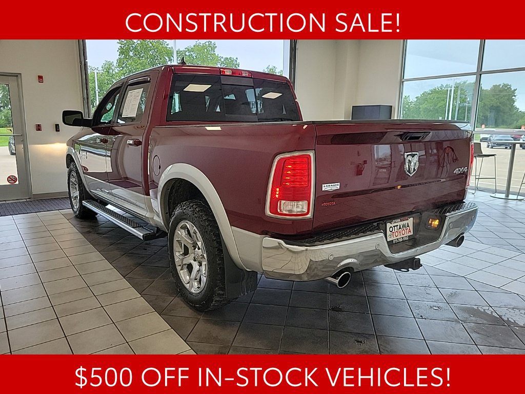 Used 2018 RAM 1500 Laramie w/ Convenience Group AWD/4WD image 8