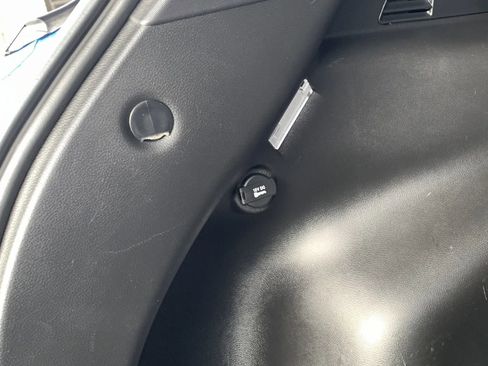 Used 2023 Jeep Compass Trailhawk image 29