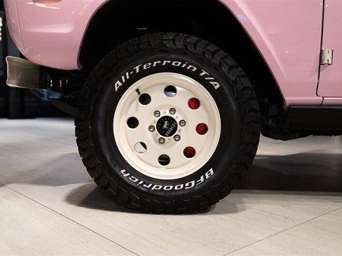 Used 2023 Ford Bronco 2-Door AWD/4WD image 33