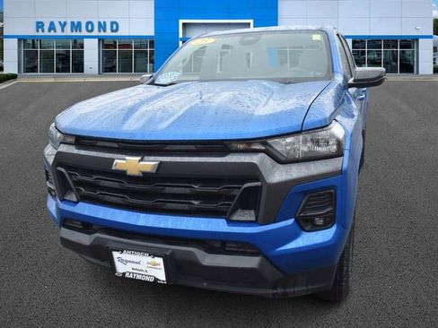 Used 2023 Chevrolet Colorado LT w/ LT Convenience Package II AWD/4WD image 8