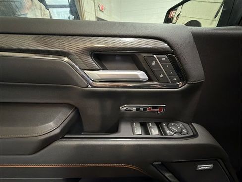 Certified 2022 GMC Sierra 1500 AT4 w/ AT4 Preferred Package image 13