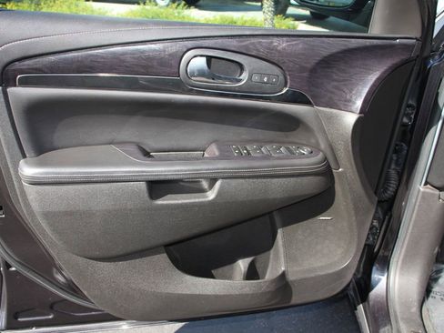 Used 2017 Buick Enclave Leather FWD image 20