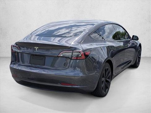 Used 2021 Tesla Model 3 Standard Range Plus RWD image 5