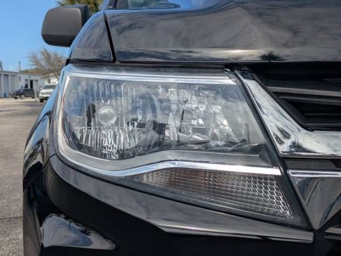 Used 2022 Chevrolet Colorado W/T w/ WT Convenience Package image 10