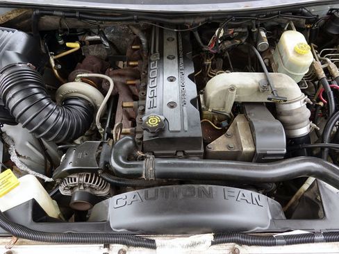 Used 2002 Dodge Ram 2500 Truck SLT image 9