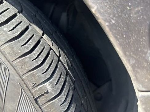 Used 2017 Toyota Camry SE image 24