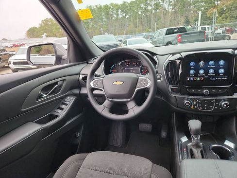 Certified 2023 Chevrolet Traverse LT image 13