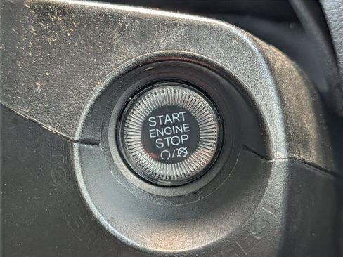Used 2023 Jeep Renegade Trailhawk AWD/4WD image 27