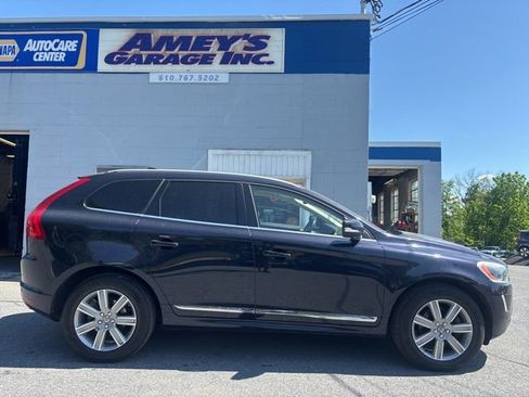 Used 2017 Volvo XC60 T5 Inscription w/ Preferred Option Package AWD/4WD image 6