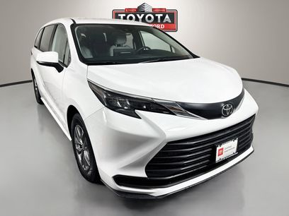 Certified 2026 Toyota Sienna LE