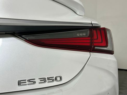 Used 2022 Lexus ES 350 w/ Premium Package FWD image 6