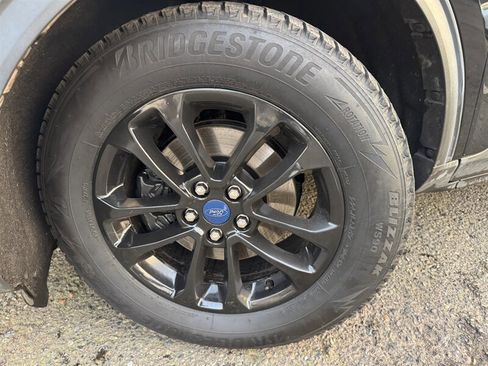 Used 2022 Ford Escape SE AWD/4WD image 29