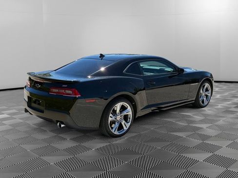 Used 2014 Chevrolet Camaro SS w/ RS Package RWD image 5