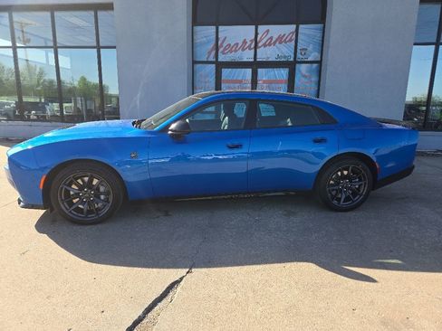 New 2026 Dodge Charger Scat Pack w/ Blacktop Package AWD/4WD image 4