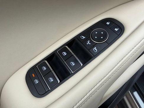 Used 2022 INFINITI QX60 Luxe w/ Cargo Package AWD/4WD image 11
