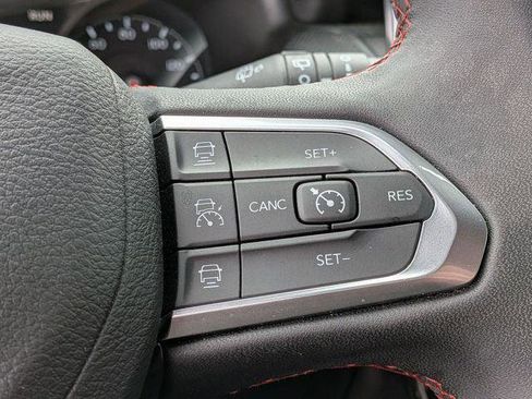 Certified 2025 Jeep Compass Trailhawk AWD/4WD image 19