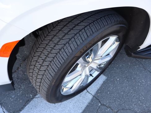 Certified 2024 Chevrolet Tahoe High Country w/ Advanced Technology Package image 45