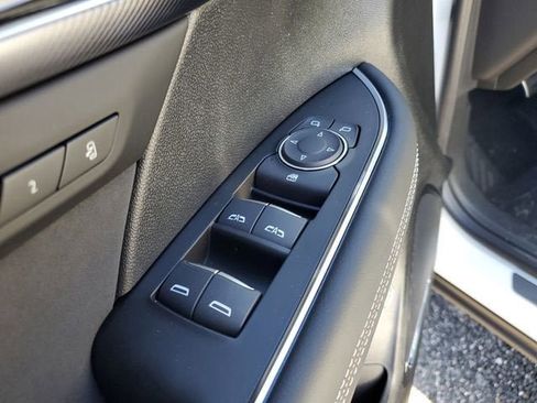 New 2026 Buick Envision Sport Touring image 18