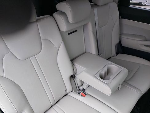 New 2026 Kia Sorento S image 11