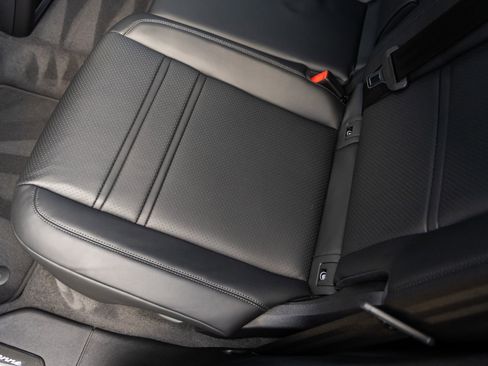 New 2025 Porsche Cayenne S image 36