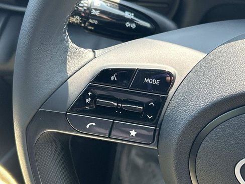 New 2026 Hyundai Elantra Limited FWD image 8