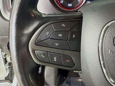 Used 2022 Dodge Charger SXT image 14