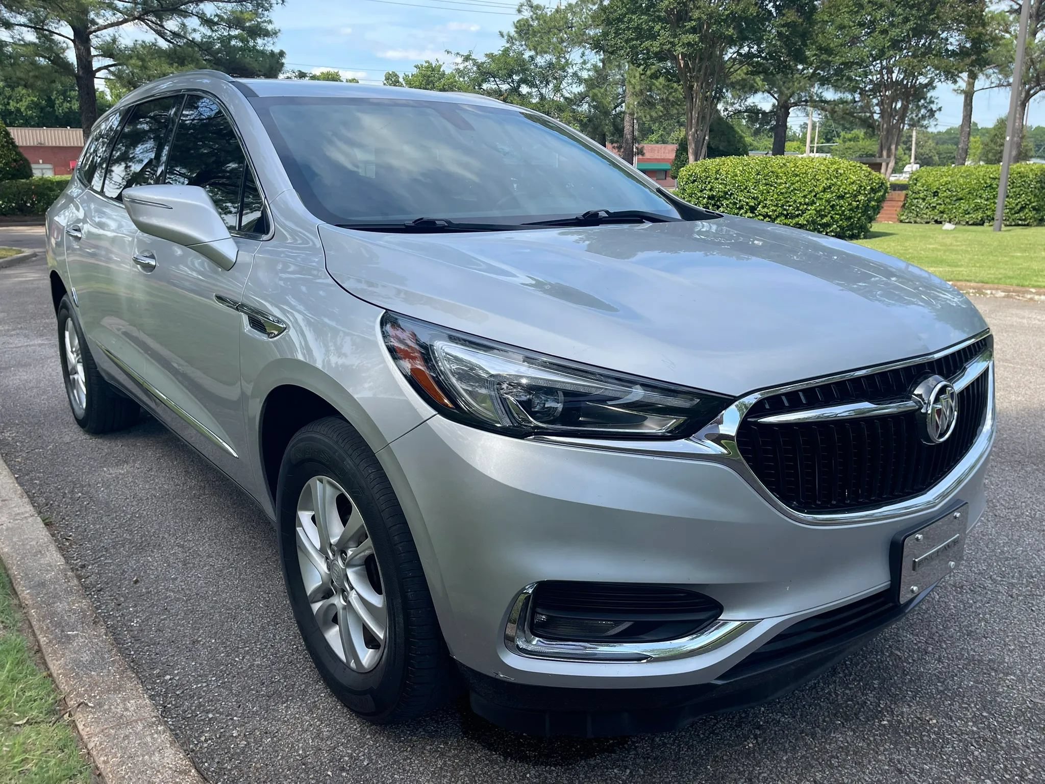 Used 2019 Buick Enclave Essence FWD image 7